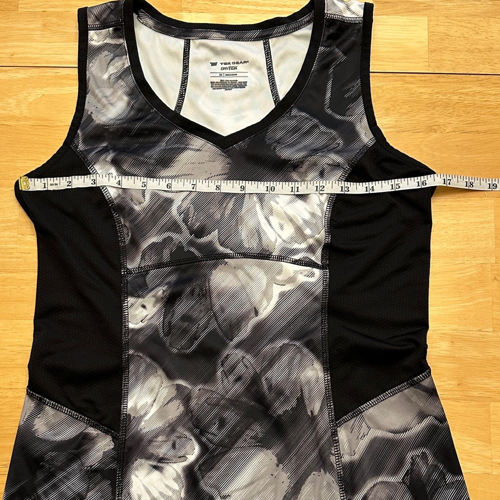 Tek Gear DryTek Black, White and Gray Floral Tank Top - Picture 6 of 8